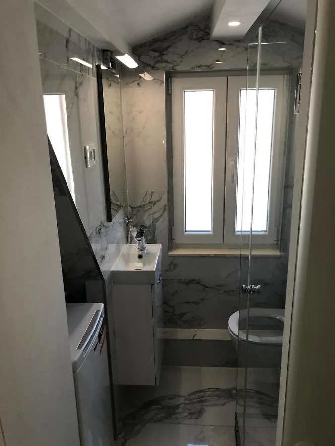 Apartment Vid سبليت 0*,