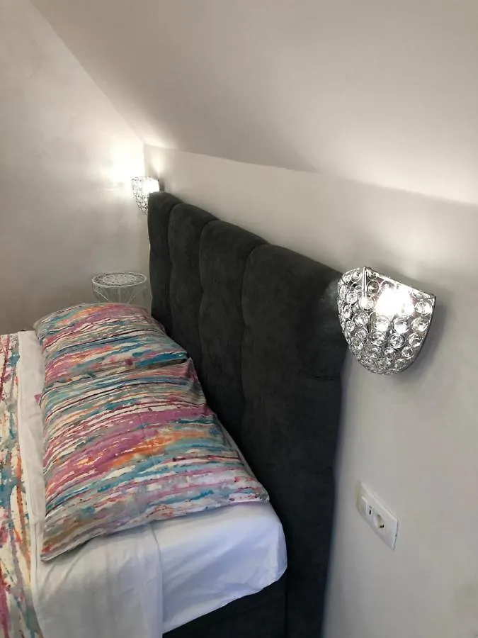 Apartment Vid سبليت 0*,